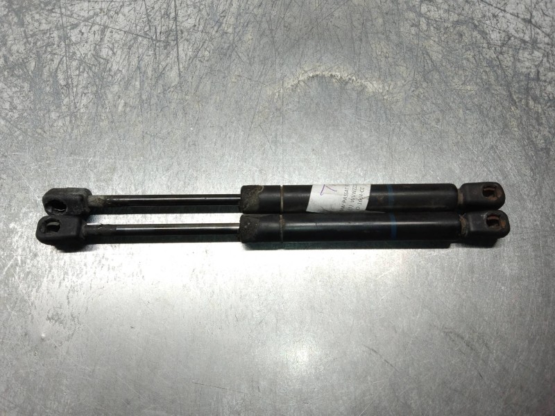 Recambio de amortiguadores maletero / porton para volkswagen passat berlina (3b2) highline referencia OEM IAM 3B5827550A  0520N