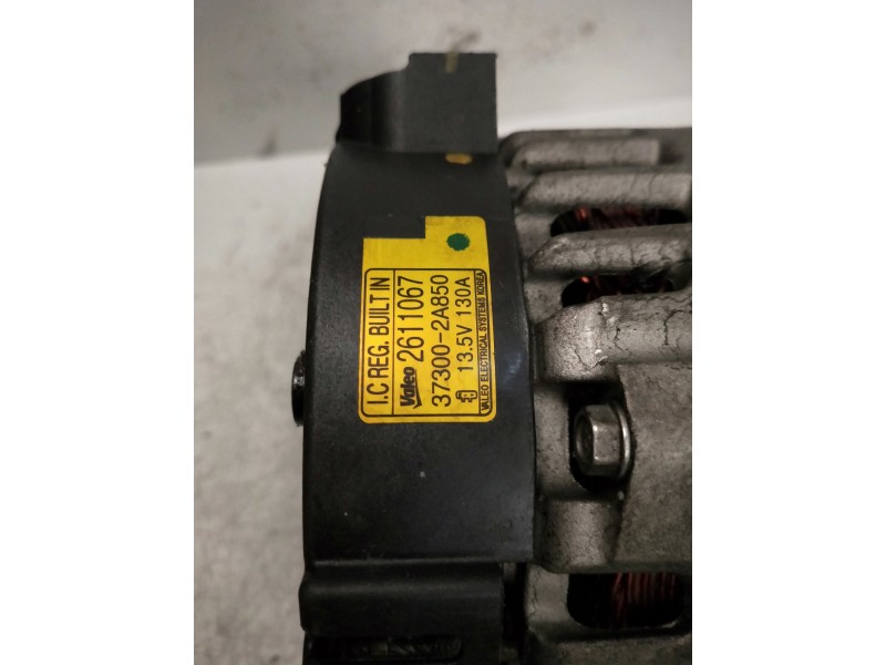Recambio de alternador para hyundai ix35 tecno awd referencia OEM IAM 371002A850 VALEO 