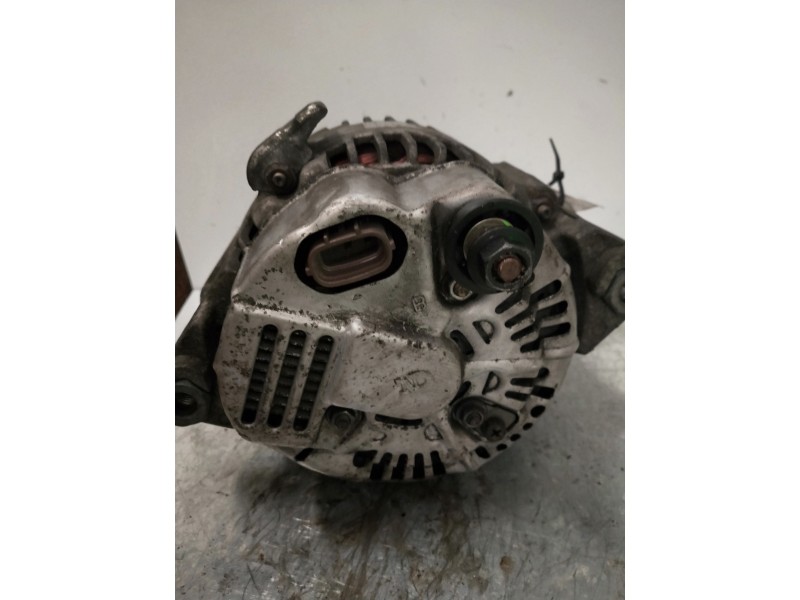 Recambio de alternador para hyundai sonata (nf) 2.4 style referencia OEM IAM 3370025301  