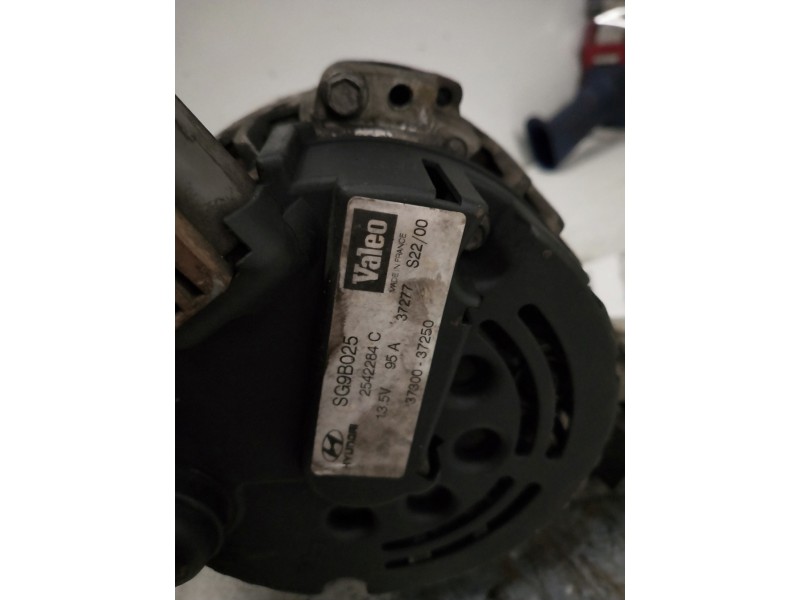 Recambio de alternador para hyundai sonata (y4) 2.5i v6 gls referencia OEM IAM SG9B025 VALEO 