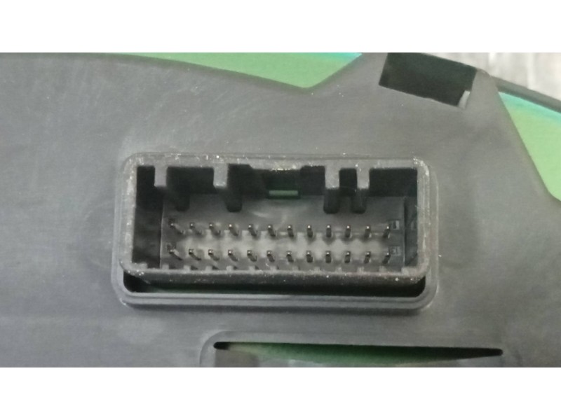 Recambio de cuadro instrumentos para dacia sandero stepway referencia OEM IAM 248102645R 0002431551 NS15279257G