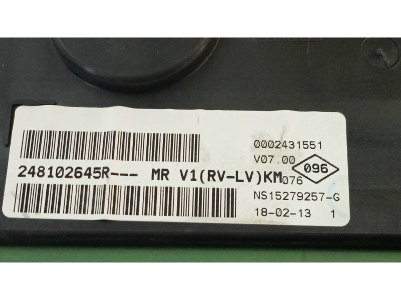 Recambio de cuadro instrumentos para dacia sandero stepway referencia OEM IAM 248102645R 0002431551 NS15279257G