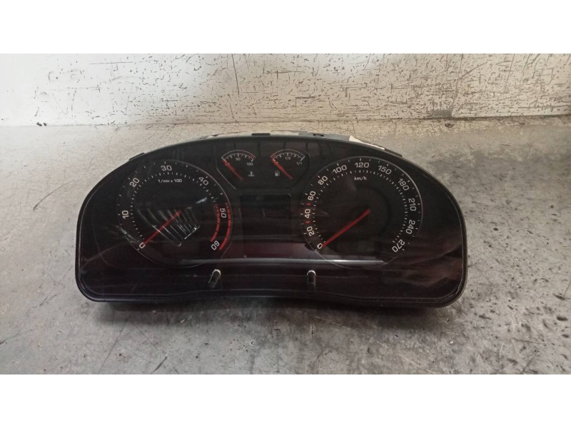 Recambio de cuadro instrumentos para skoda superb (3u4) collection referencia OEM IAM 3U0920841D 110080116009 
