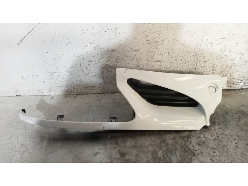 Recambio de rejilla delantera para renault megane i classic (la0) 1.6e rn referencia OEM IAM 7700834201  DERECHA
