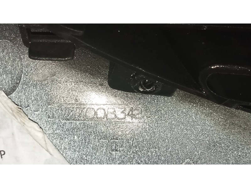 Recambio de rejilla delantera para renault megane i classic (la0) 1.6e rn referencia OEM IAM 7700834200  IZQUIERDA