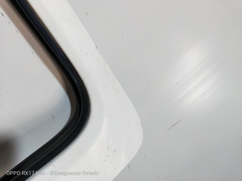 Recambio de puerta trasera derecha para nissan cabstar 09.06 cabstar 35.xx doppelkabine cabina doble referencia OEM IAM   4P