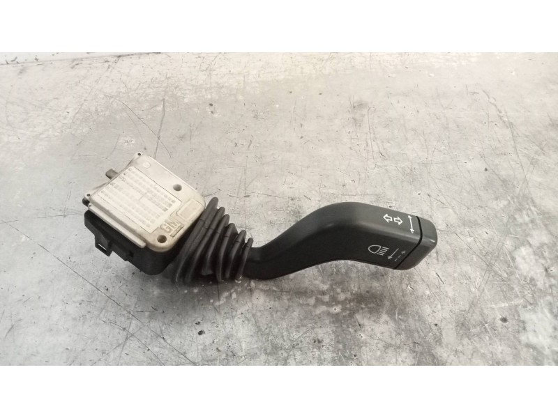 Recambio de mando limpia para opel omega b executive berlina referencia OEM IAM 90221174  