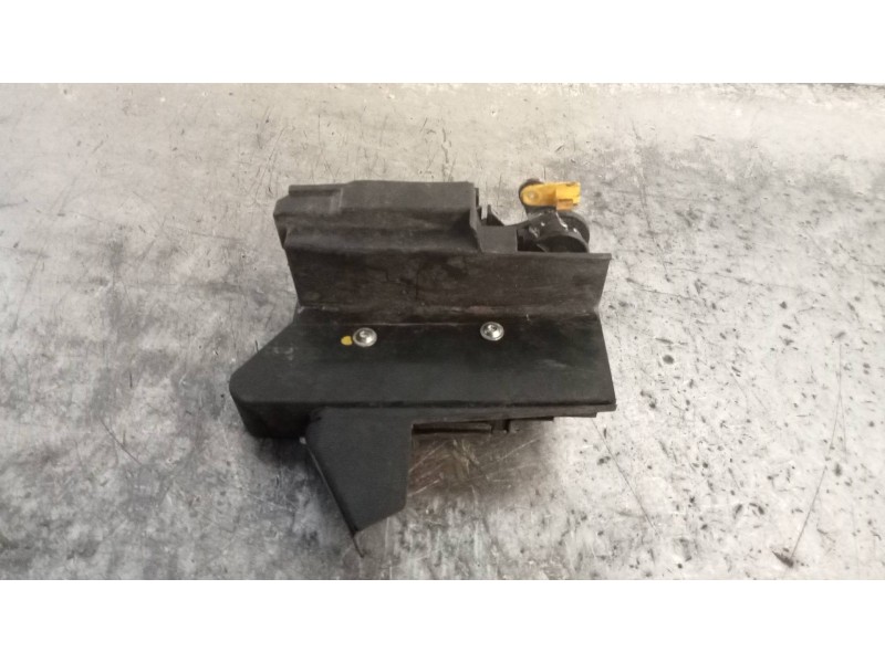 Recambio de motor cierre centralizado trasero izquierdo para dacia sandero stepway referencia OEM IAM   