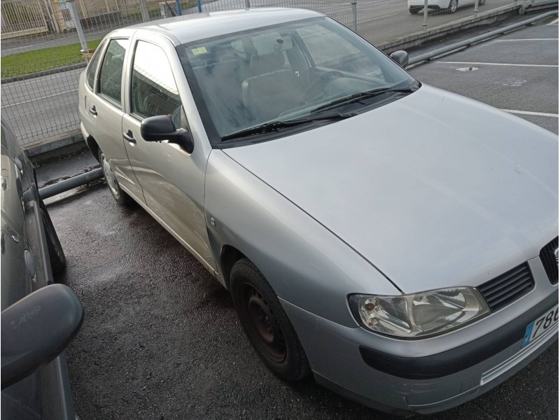 seat cordoba berlina (6k2) del año 2002