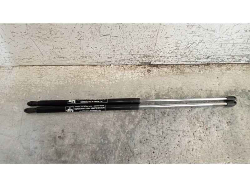 Recambio de amortiguadores maletero / porton para peugeot 205 berlina 1.3 plus referencia OEM IAM 9256119680  