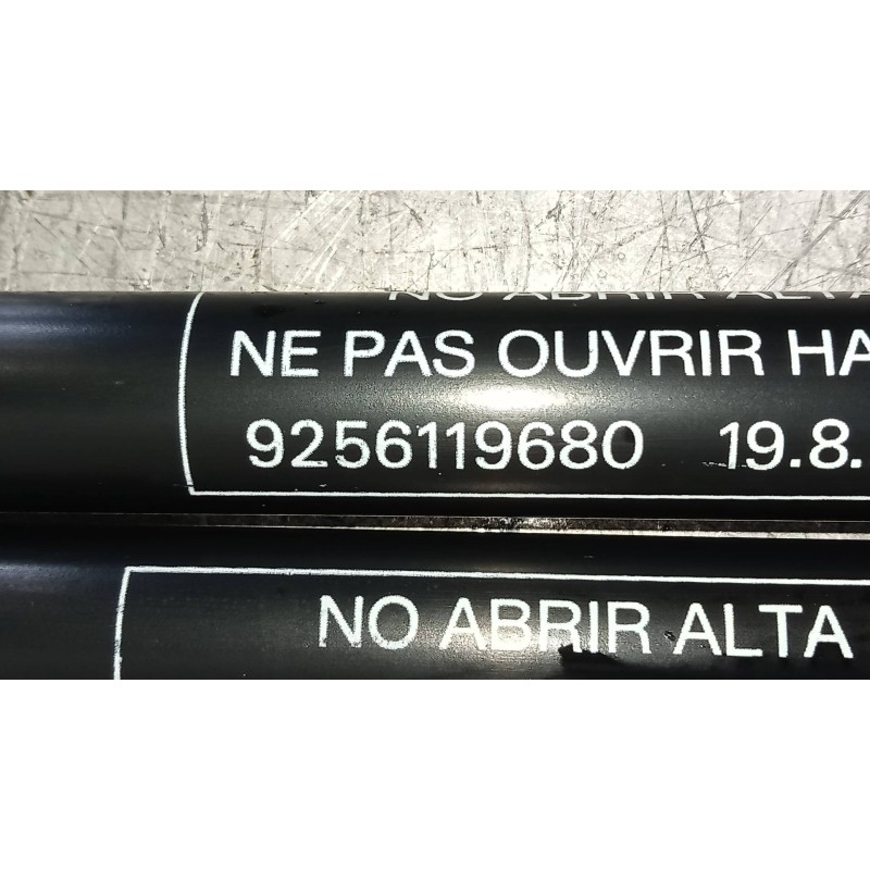 Recambio de amortiguadores maletero / porton para peugeot 205 berlina 1.3 plus referencia OEM IAM 9256119680  