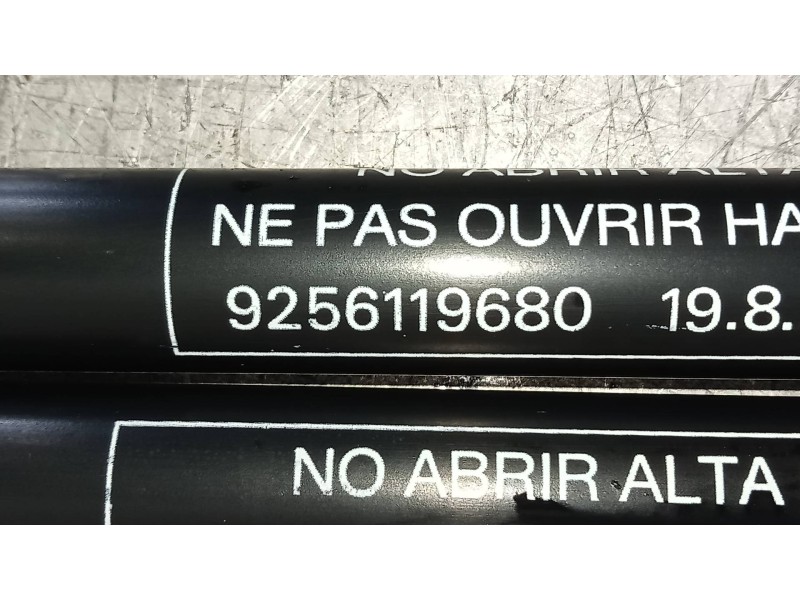 Recambio de amortiguadores maletero / porton para peugeot 205 berlina 1.3 plus referencia OEM IAM 9256119680  