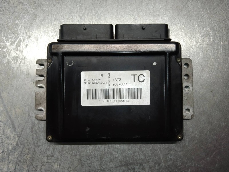 Recambio de centralita motor uce para daewoo kalos 1.2 se referencia OEM IAM S010016040A6 96376652 4R 1ATZ TC