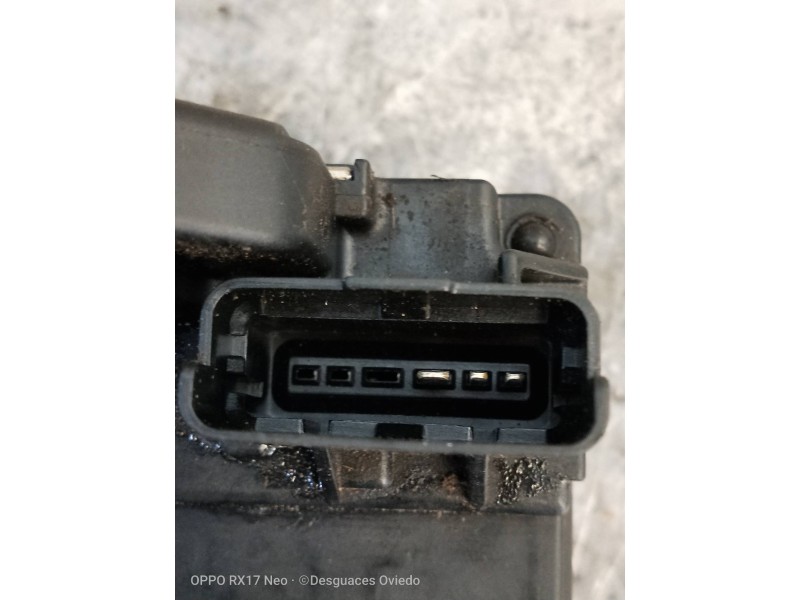 Recambio de motor cierre centralizado trasero derecho para renault koleos expression referencia OEM IAM   