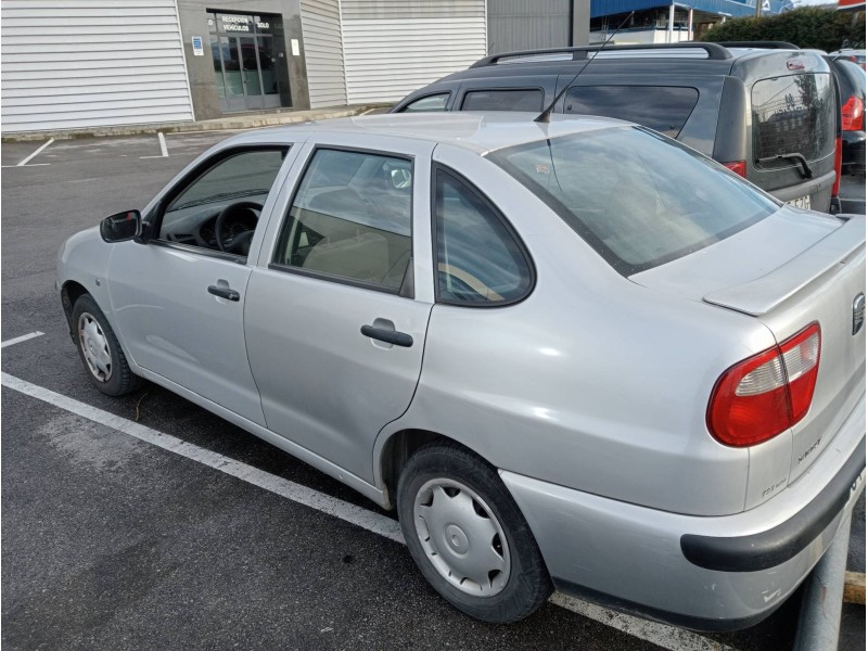 seat cordoba berlina (6k2) del año 2002