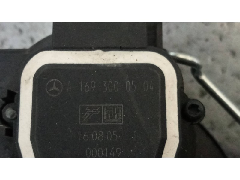 Recambio de potenciometro pedal para mercedes clase b (w245) 2.0 cdi cat referencia OEM IAM A1693000504  