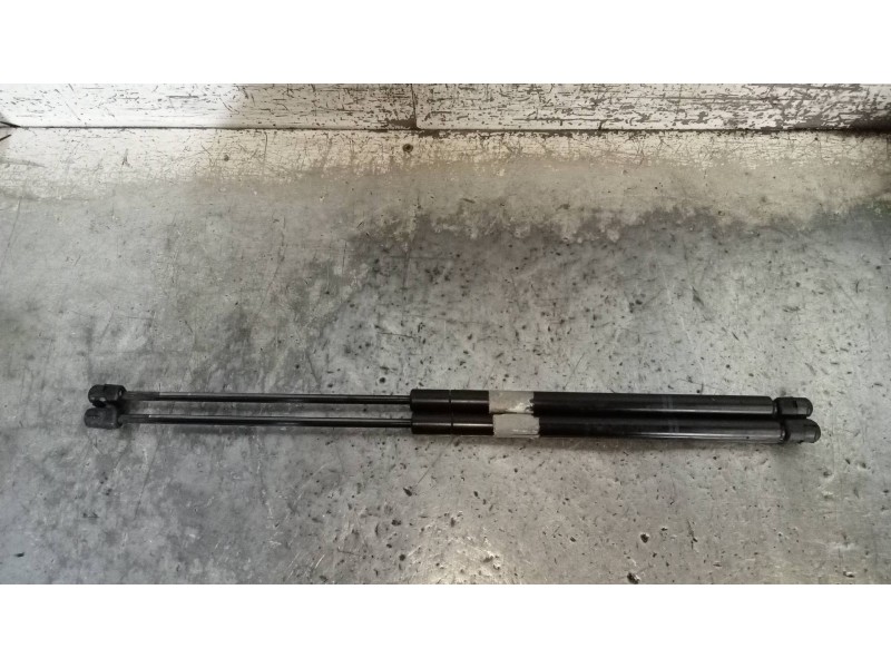 Recambio de amortiguadores maletero / porton para ford fiesta berlina (dx) ambiente referencia OEM IAM 96FBB406A10BA  