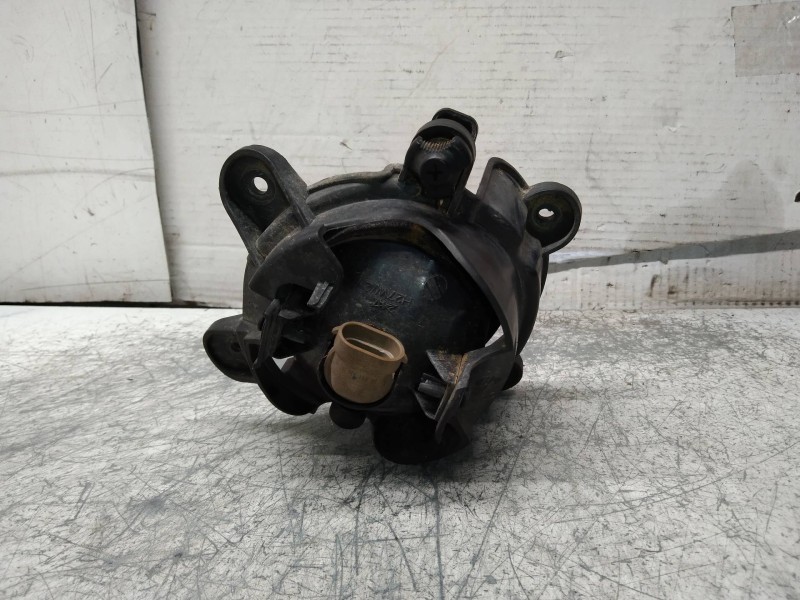 Recambio de faro antiniebla derecho para kia sorento 2.5 crdi referencia OEM IAM   