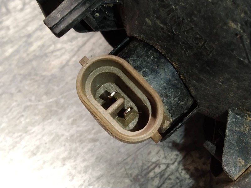 Recambio de faro antiniebla derecho para kia sorento 2.5 crdi referencia OEM IAM   