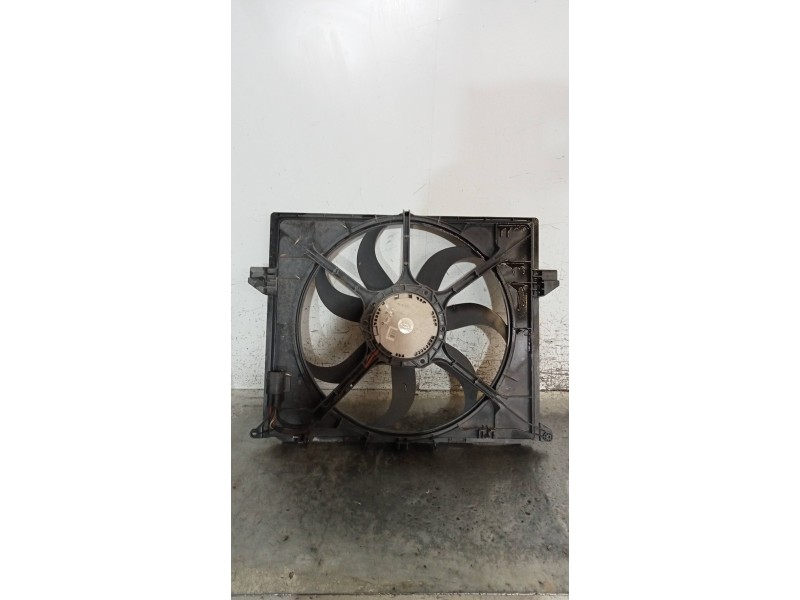 Recambio de electroventilador para mercedes clase r (w251) 320 cdi (251.022) referencia OEM IAM 2326504301  