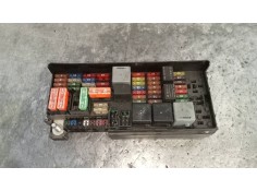 Recambio de caja reles / fusibles para mercedes clase r (w251) 320 cdi (251.022) referencia OEM IAM A1645400272 1545474109 