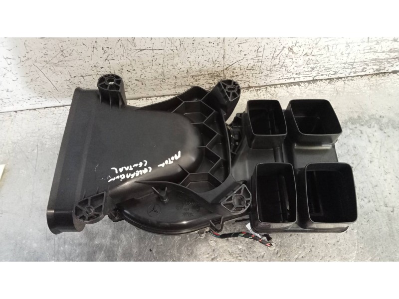 Recambio de motor calefaccion para mercedes clase r (w251) 320 cdi (251.022) referencia OEM IAM A2518300008 929566G 