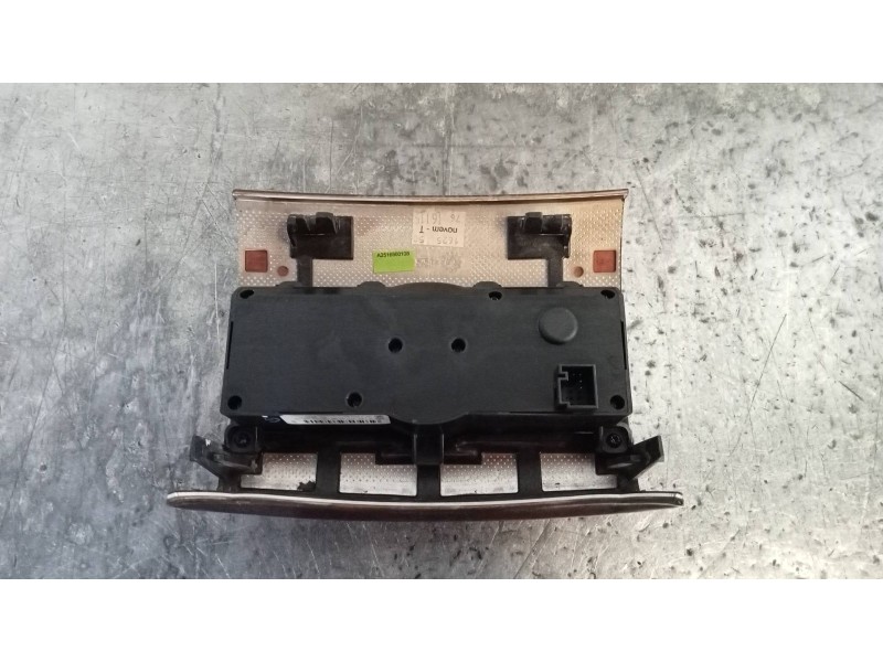 Recambio de mando calefaccion / aire acondicionado para mercedes clase r (w251) 320 cdi (251.022) referencia OEM IAM A1646700289