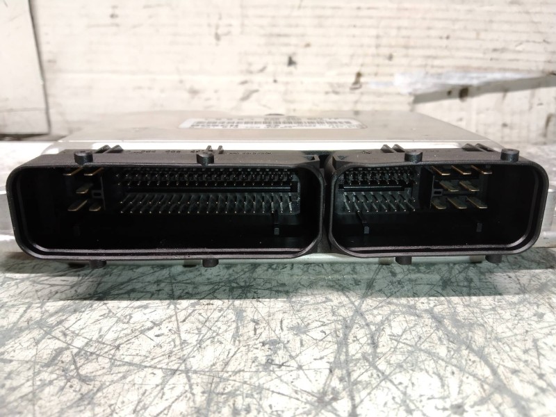 Recambio de centralita motor uce para audi a4 avant (8e) 1.9 tdi (96kw) referencia OEM IAM 0281010729 038906019FP EDC15P