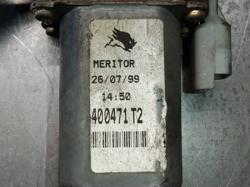 Recambio de elevalunas delantero izquierdo para citroen saxo 1.5 diesel referencia OEM IAM 400471T2  5P