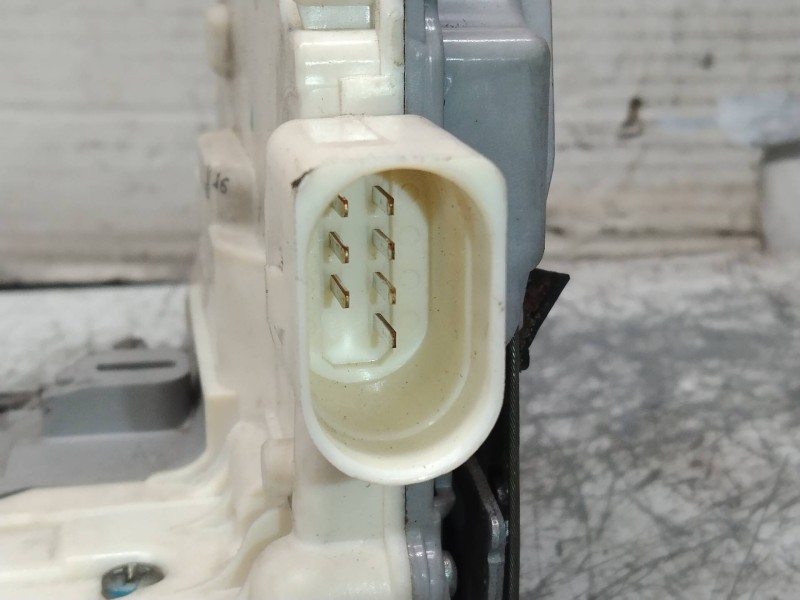 Recambio de motor cierre centralizado trasero derecho para seat leon (1p1) reference referencia OEM IAM 1P0839016  5P