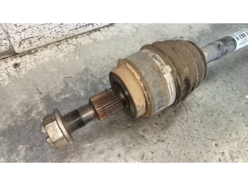 Recambio de transmision trasera izquierda para mercedes clase r (w251) 320 cdi (251.022) referencia OEM IAM A2513500110  