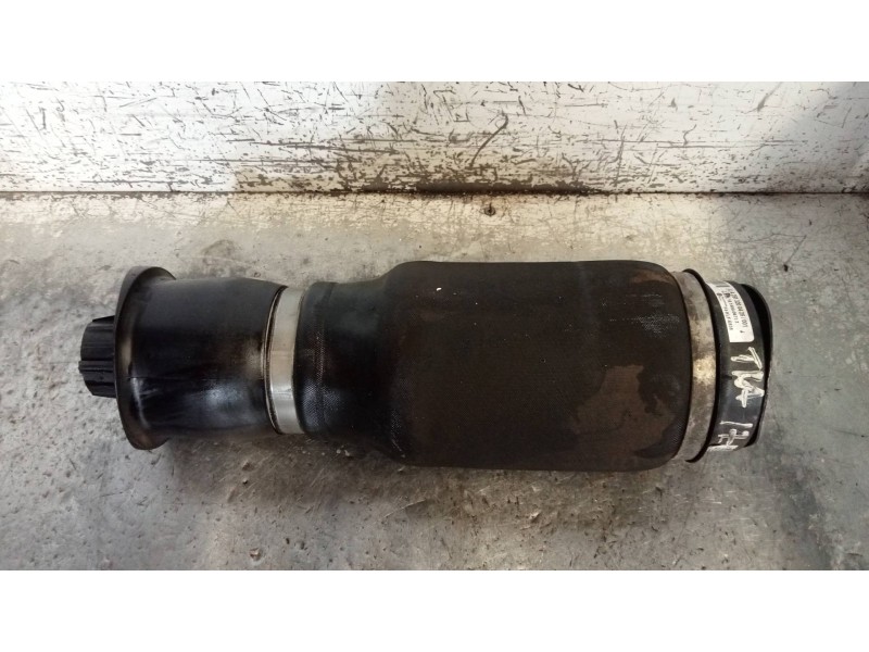 Recambio de muelle amortiguacion para mercedes clase r (w251) 320 cdi (251.022) referencia OEM IAM 15140006713 A2513200425 