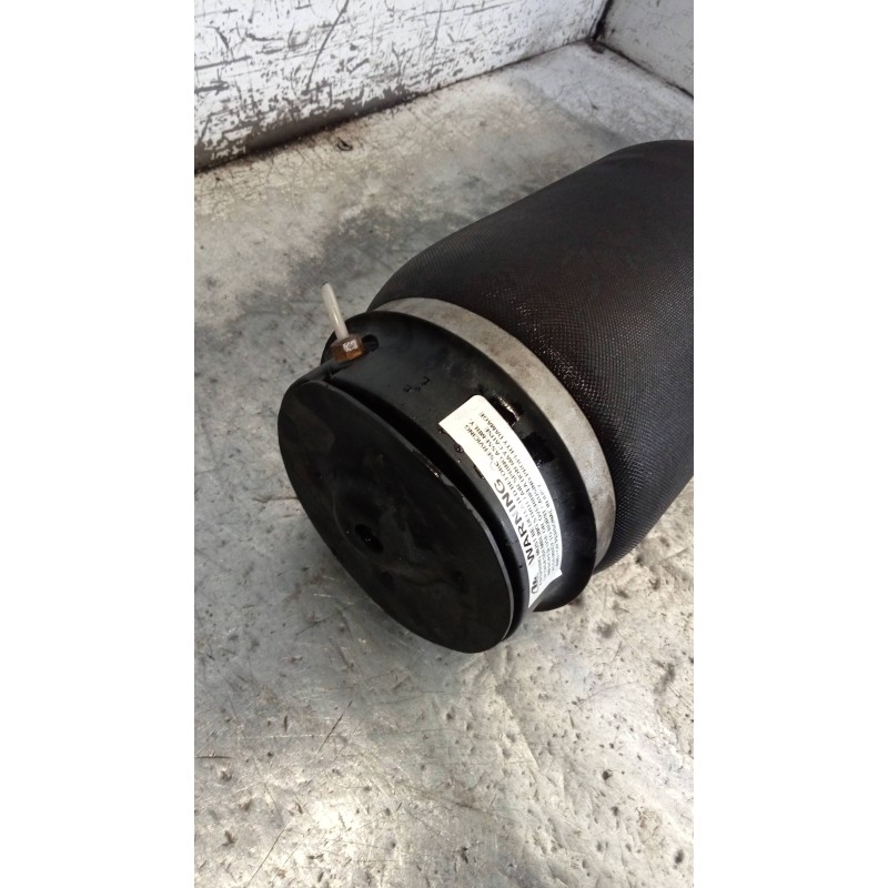 Recambio de muelle amortiguacion para mercedes clase r (w251) 320 cdi (251.022) referencia OEM IAM 15140006713 A2513200425 