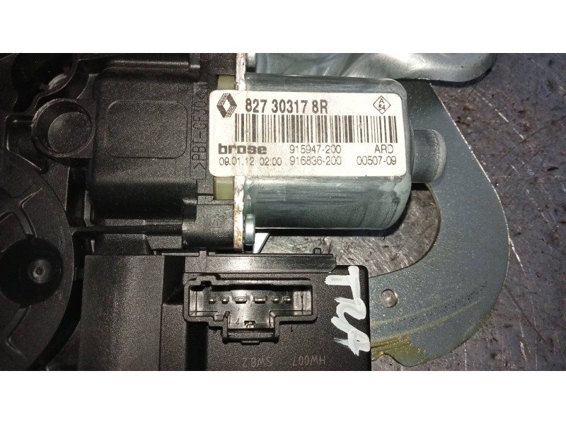 Recambio de elevalunas trasero derecho para renault scenic iii grand dynamique referencia OEM IAM 827303178R 915947200 916836200