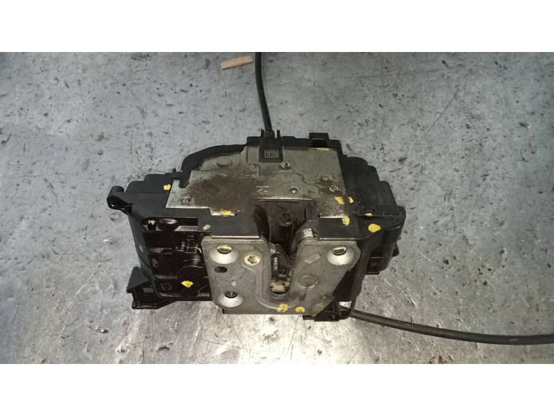 Recambio de motor cierre centralizado trasero derecho para renault scenic iii grand dynamique referencia OEM IAM 825020033R  