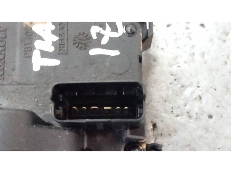 Recambio de motor cierre centralizado trasero izquierdo para renault scenic iii grand dynamique referencia OEM IAM 825030032R  