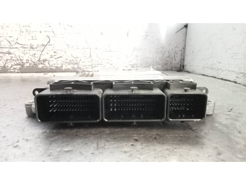 Recambio de centralita motor uce para renault scenic iii grand dynamique referencia OEM IAM 0281019075 237101074R 237102460R