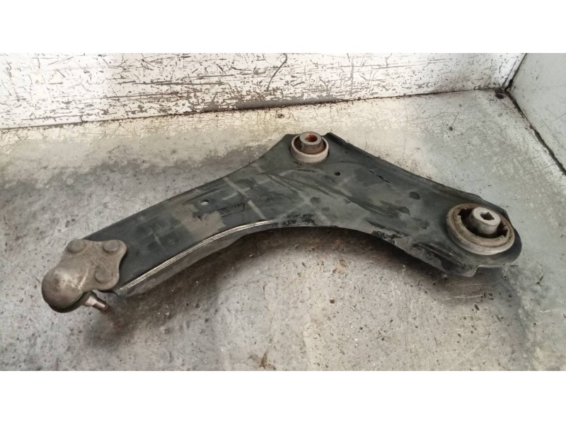 Recambio de brazo suspension inferior delantero derecho para renault scenic iii grand dynamique referencia OEM IAM   