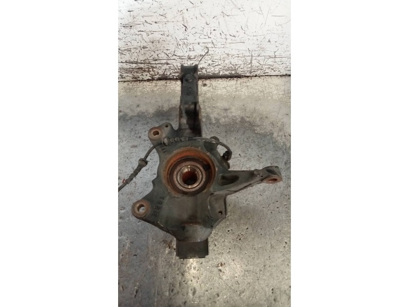 Recambio de mangueta delantera derecha para renault scenic iii grand dynamique referencia OEM IAM   