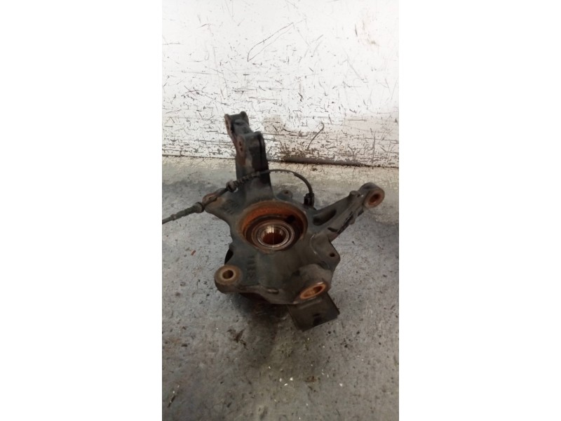 Recambio de mangueta delantera derecha para renault scenic iii grand dynamique referencia OEM IAM   