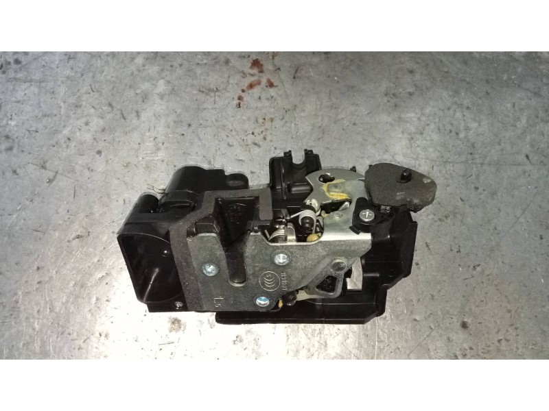 Recambio de motor cierre centralizado trasero izquierdo para chevrolet spark ls referencia OEM IAM   