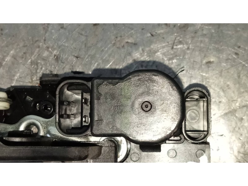 Recambio de motor cierre centralizado trasero izquierdo para chevrolet spark ls referencia OEM IAM   