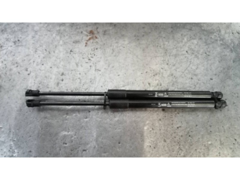 Recambio de amortiguadores maletero / porton para chevrolet spark ls referencia OEM IAM 95962017 95962016 