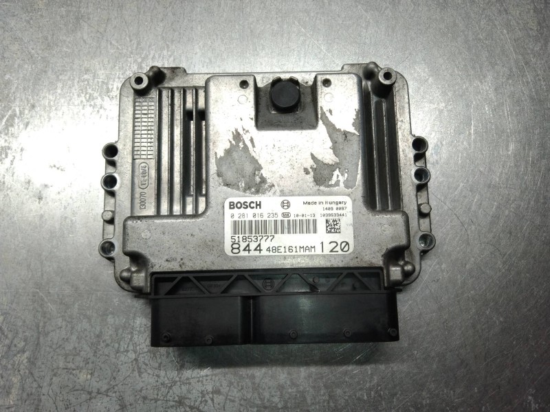 Recambio de centralita motor uce para lancia delta (181) argento referencia OEM IAM 0281016235 51853777 84448E161MAM120