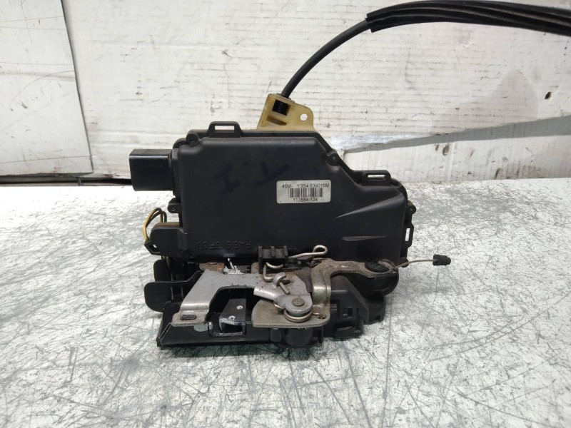 Recambio de motor cierre centralizado trasero izquierdo para skoda superb (3u4) 1.9 tdi referencia OEM IAM Y3B4839015M  4P