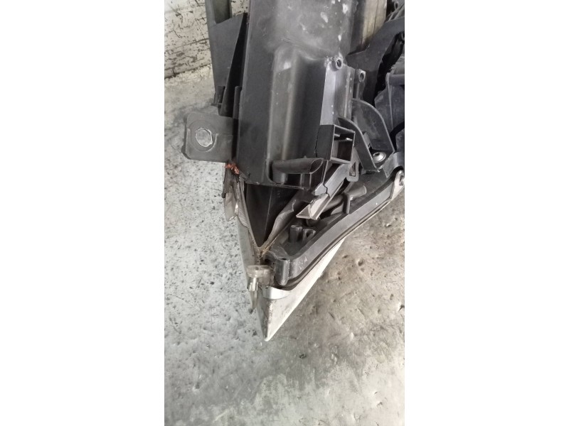 Recambio de faro derecho para lancia delta (181) argento referencia OEM IAM 51876344  