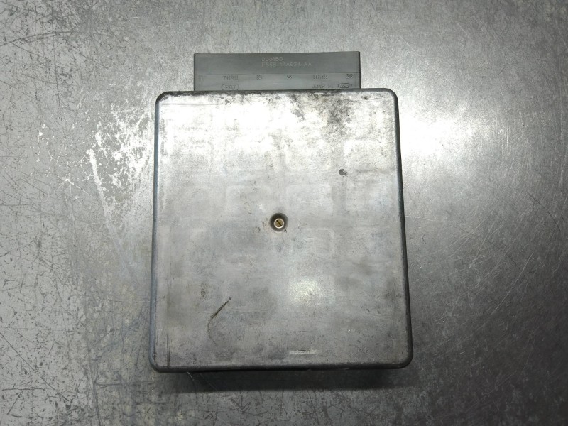 Recambio de centralita motor uce para ford focus berlina (cak) ambiente referencia OEM IAM 1S4F12A650AC CLUE 