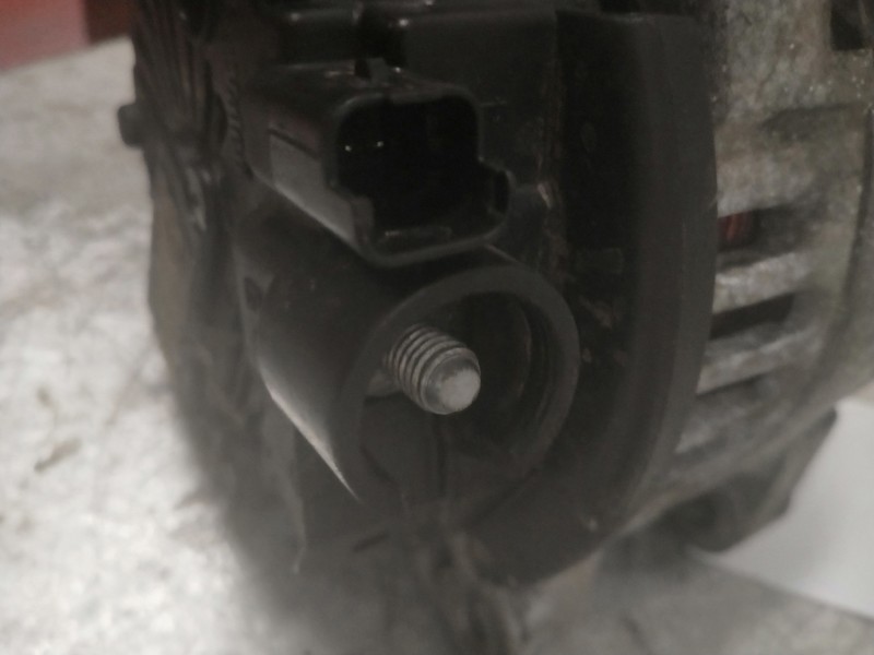 Recambio de alternador para santana 300 1.6 hdi referencia OEM IAM 9646321780 VALEO 