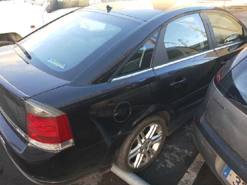opel vectra c berlina del año 2003