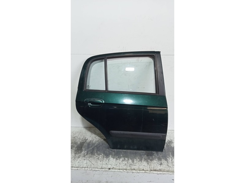Recambio de puerta trasera derecha para hyundai getz (tb) 1.3 básico referencia OEM IAM   